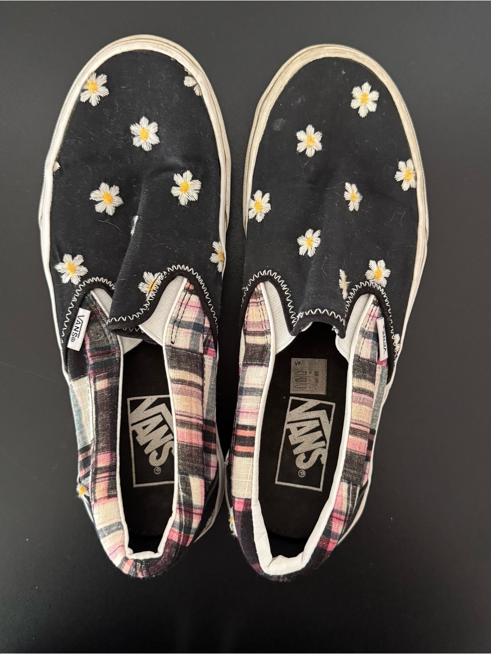 Vans Black Daisy-Embroidered Slip-On Sneakers